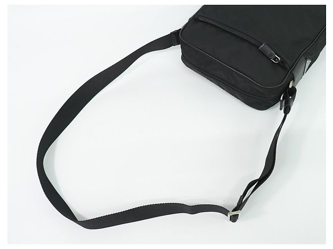 Prada Sac Messenger Matelassé en Tessuto avec Fermeture Éclair Avant Medium Noir - vue 7