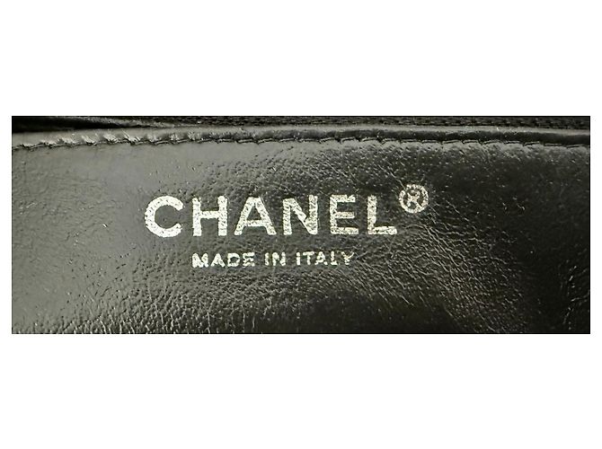Timeless Bolsa Chanel Classic Flap Maxi Couro Caviar Preto - vista 10