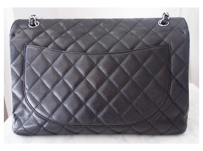 Timeless Bolsa Chanel Classic Flap Maxi Couro Caviar Preto - vista 2