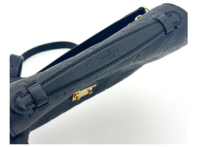 Louis Vuitton Pochette Metis Monogram Empreinte Leather East West Schwarz - Ansicht 7