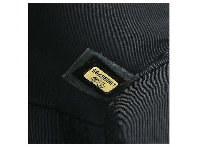 Chanel Paris-Dallas Compartment Boy Flap en veau matelassé avec ornements métalliques New Medium Noir - vue 5