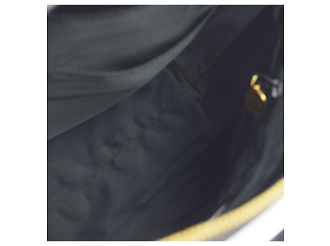 Chanel Vintage Front Pocket Quilted Caviar Medium Noir - vue 3