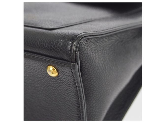 Chanel Vintage Front Pocket Quilted Caviar Medium Noir - vue 6
