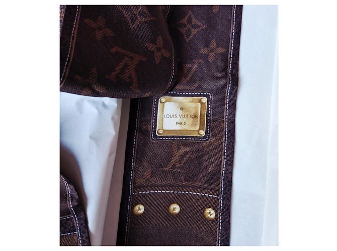 Foulard Louis Vuitton Monogram Marrón Castaño - vista 4