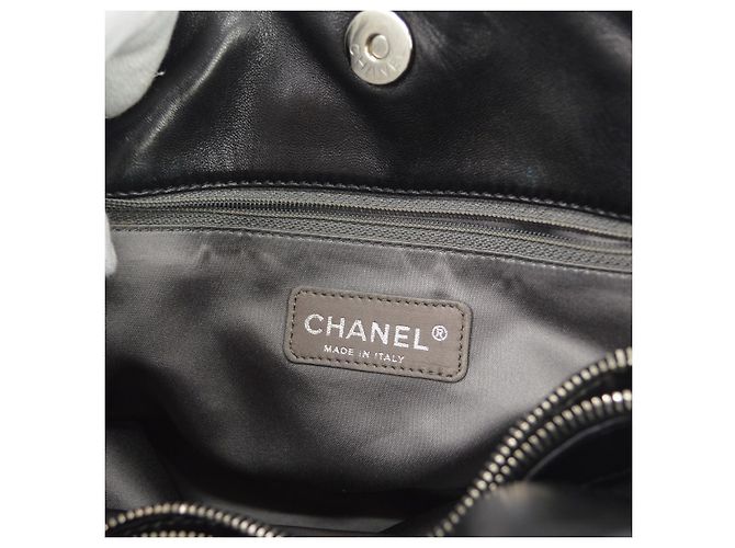 Chanel Hidden Chain Wrinkled Lambskin Large Schwarz - Ansicht 4