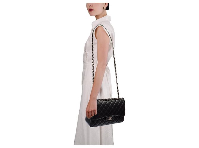 CHANEL Timeless/Classique Tasche aus schwarzem Leder - 103964 - Ansicht 12