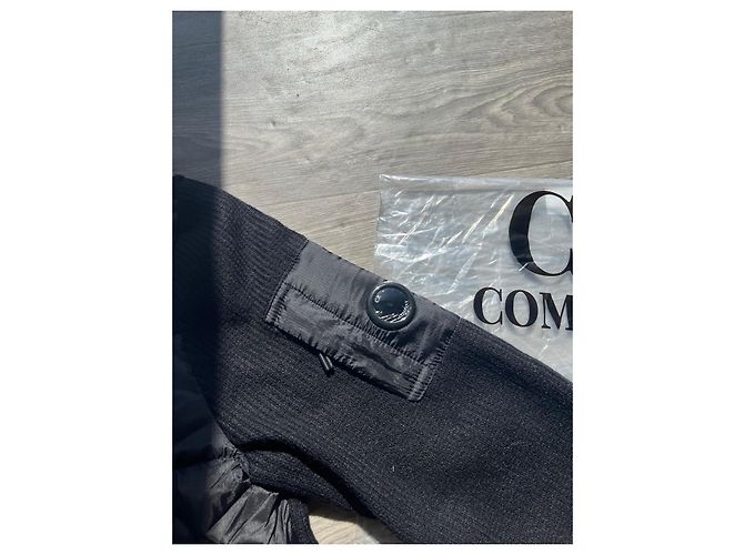 CP Company C.P. Company Veste à Capuche en Nylon et Laine - Noir - vue 2