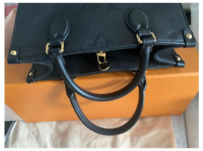 Louis Vuitton Monogram Empreinte Artsy MM Noir - vue 3