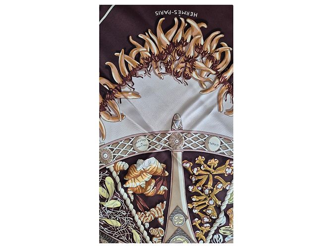 Pañuelo Hermès « Aux Pays des Épices » Castaño Beige Dorado Crudo - vista 7