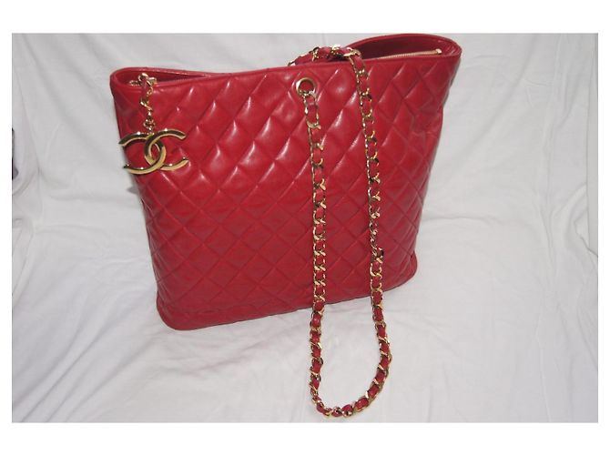 Chanel Bolso Tote de Piel Acolchada Rojo Roja - vista 4