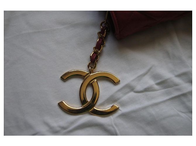 Chanel Bolso Tote de Piel Acolchada Rojo Roja - vista 7