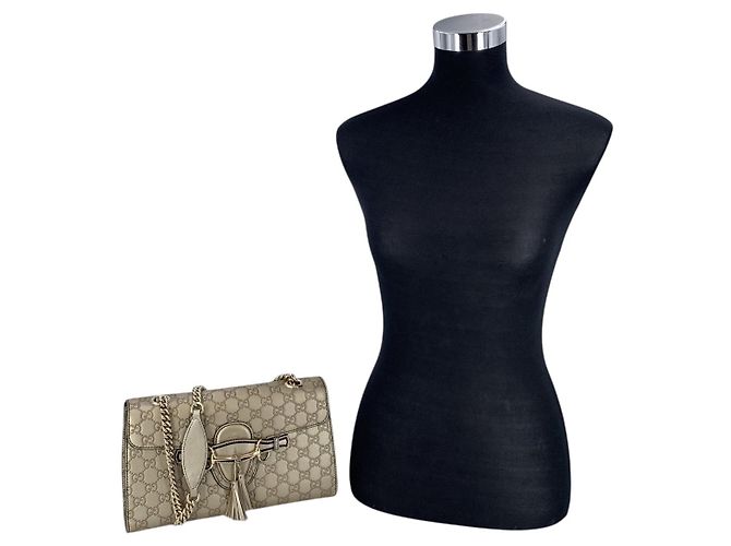 Gucci Bolsa de Ombro Emily em Couro Microssima Tom Dourado com Corrente - vista 2