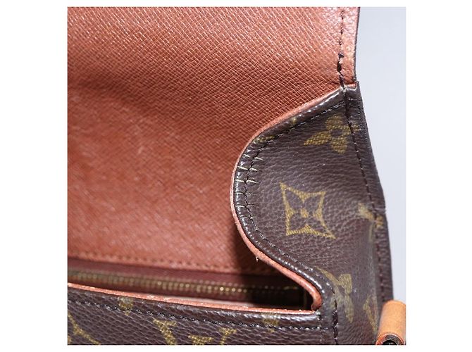 LOUIS VUITTON Monogram Saint Cloud GM Shoulder Bag M51242 LV - vue 20