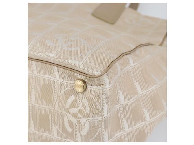 CHANEL New Travel Line Tote Bag Nylon Beige Gold CC - vista 9
