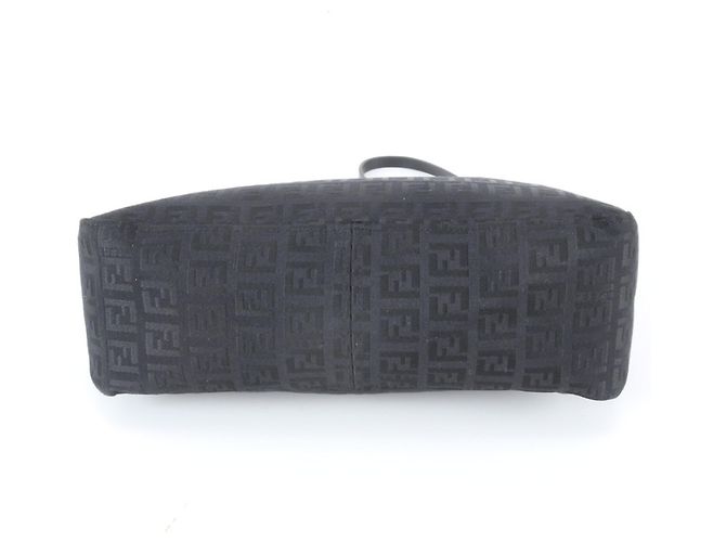 Borsa a tracolla Fendi Zucchino in pelle Nero - vista 6