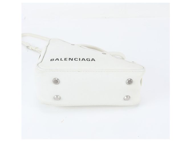 Everyday Borsa a tracolla in pelle Triangle Duffle Balenciaga Bianco - vista 6