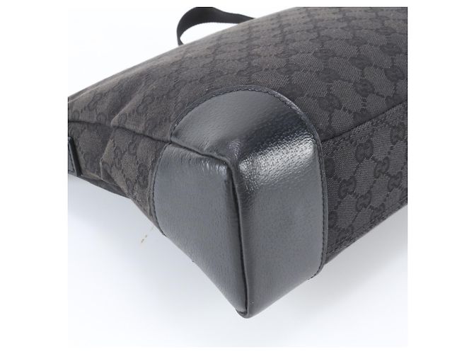 Bolsa de Ombro Gucci em Lona GG e Couro Preto - vista 4