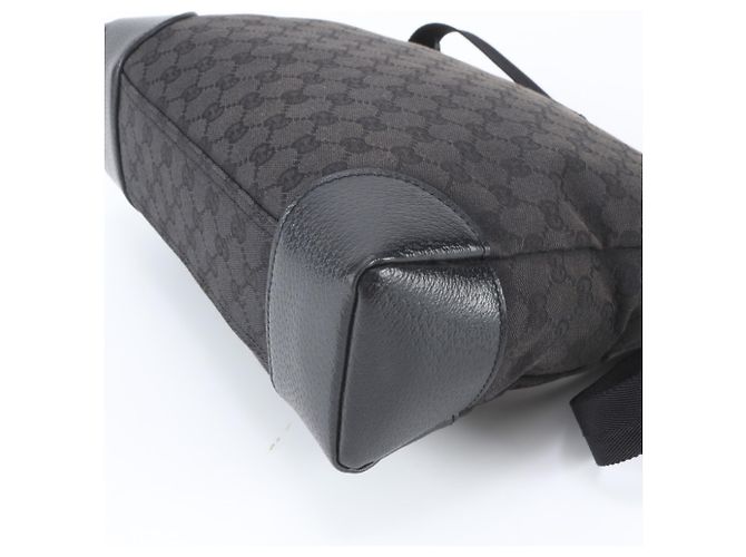 Bolsa de Ombro Gucci em Lona GG e Couro Preto - vista 5