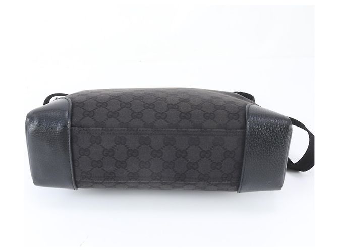 Bolsa de Ombro Gucci em Lona GG e Couro Preto - vista 6