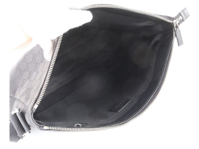 Bolsa de Ombro Gucci em Lona GG e Couro Preto - vista 7
