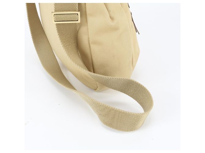 Bolsa tiracolo e tote Gucci 90762 em couro Bege - vista 2