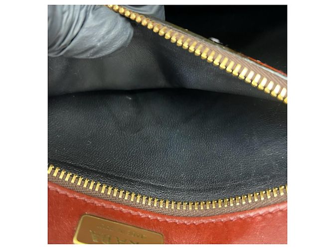 PRADA Cahier Schultertasche Schwarz Rot Bordeaux - Ansicht 10