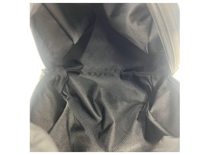 Sac à main Gucci en cuir et toile GG Pattern Noir - vue 9