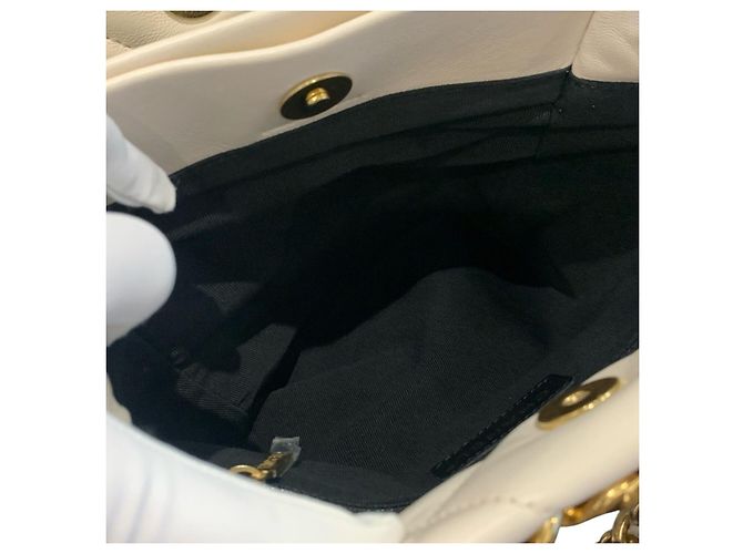 Chanel Small Shopping Bag aus gestepptem Lammleder Weiß - Ansicht 18