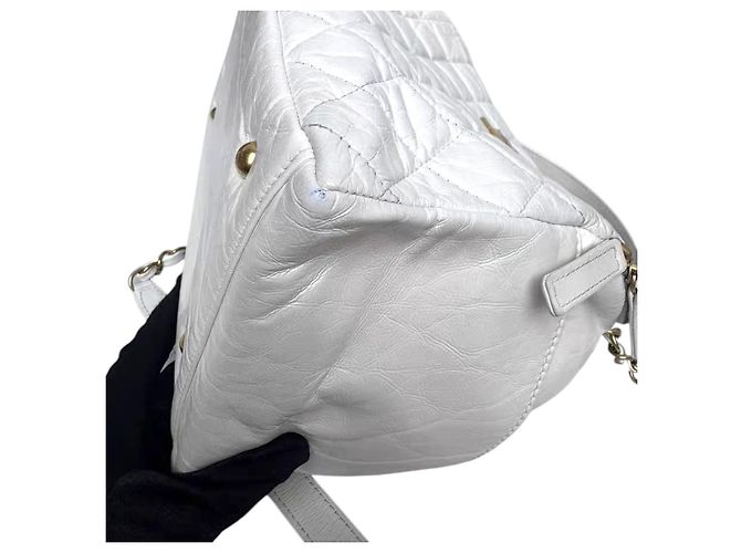 Bolsa Bowling Chanel em couro de bezerro envelhecido branco - vista 10