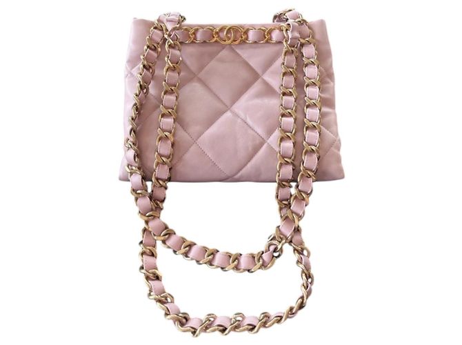Timeless Borsa Shopping Tote Chanel CC Logo Matelasse Lambskin Chain Rosa - vista 10