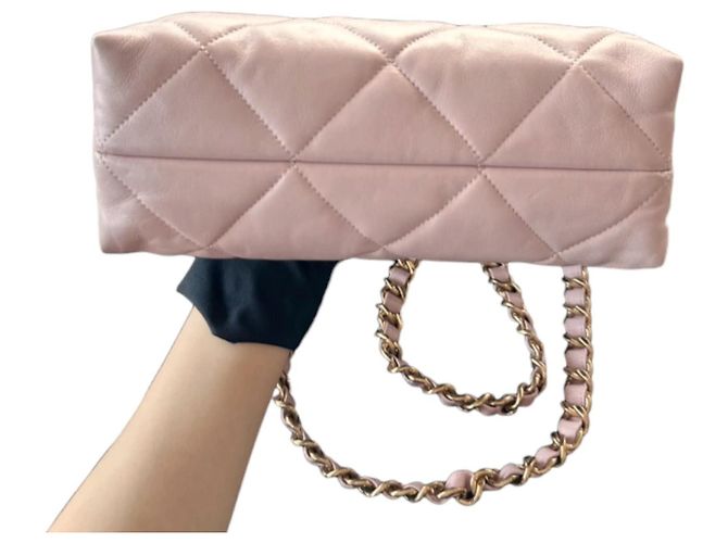 Timeless Borsa Shopping Tote Chanel CC Logo Matelasse Lambskin Chain Rosa - vista 12