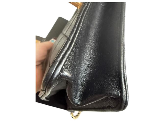 Timeless Chanel gesteppte Ziegenleder-Klapptasche mit Perlenkette Schwarz - Ansicht 11