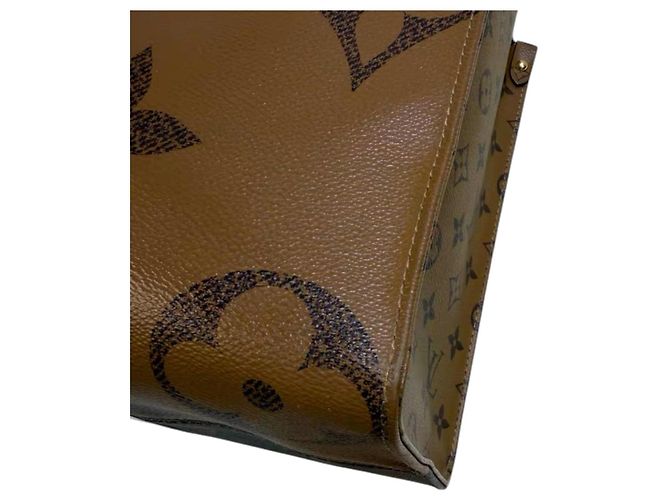 Bolsa Louis Vuitton OnTheGo MM Marrom Monograma - vista 13