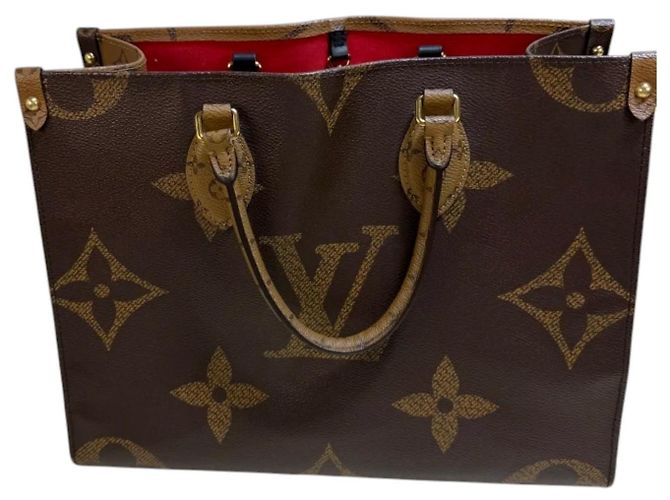 Bolsa Louis Vuitton OnTheGo MM Marrom Monograma - vista 4