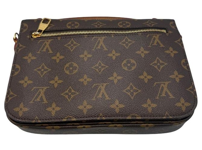 Bolsa Louis Vuitton Monogram Pochette Metis 2020 Marrom - vista 12