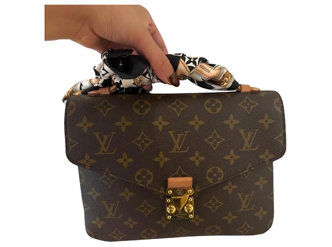 Bolsa Louis Vuitton Monogram Pochette Metis 2020 Marrom - vista 5