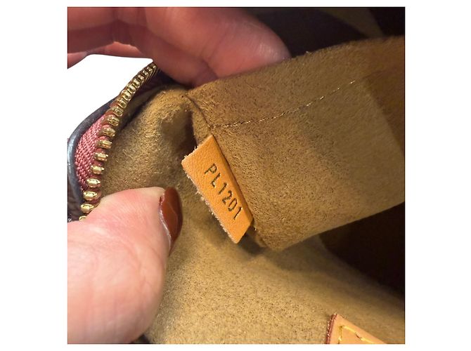 Borsa Louis Vuitton Boite Chapeau 2021 chip NFC Marrone Monogramma - vista 6