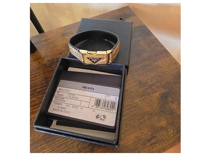 Pulsera Prada en piel Saffiano Oro Dorado - vista 7