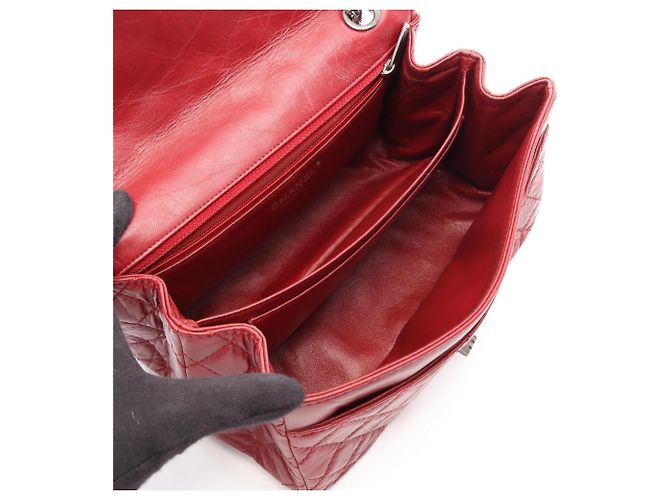 Borsa a tracolla Chanel 2.55 Matelassé Mademoiselle con catena Rosso - vista 3