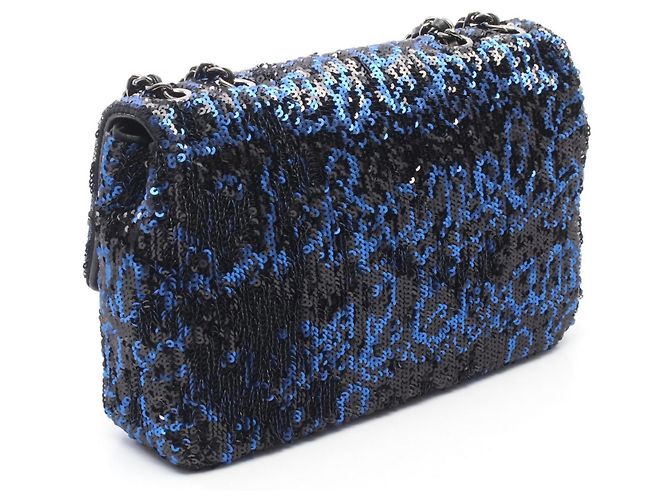 Borsa a tracolla Chanel Mini Matelassé 20 Nero Blu - vista 2