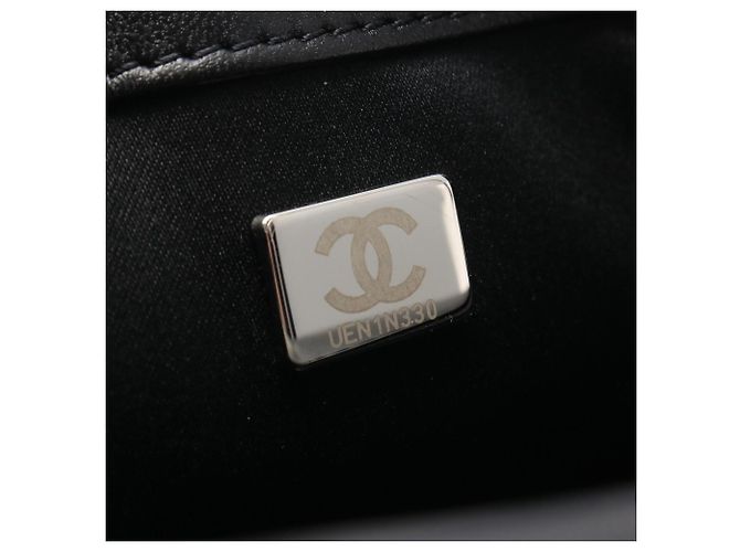 Borsa a tracolla Chanel Mini Matelassé 20 Nero Blu - vista 5
