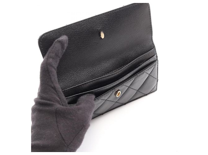 Chanel Matelassé Leder Gürteltasche/Handtasche Schwarz Weiß Beige - Ansicht 8