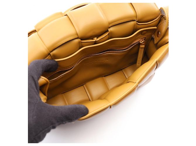 Borsa a tracolla Bottega Veneta Padded Cassette Intrecciato Marrone - vista 3
