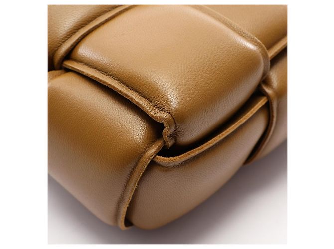 Borsa a tracolla Bottega Veneta Padded Cassette Intrecciato Marrone - vista 7