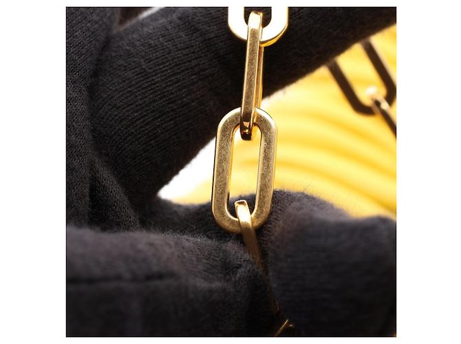 Bolsa de Ombro Miu Miu em Couro Matelassé Amarelo - vista 10