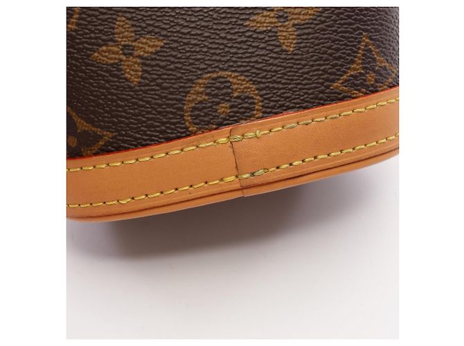 Bolsa de Ombro Louis Vuitton Fold Me Pouch Marrom - vista 8