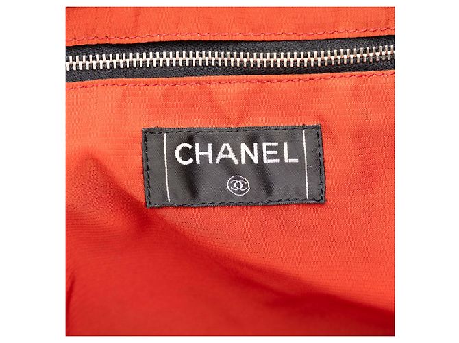 Chanel Black Old Travel Line Nylon Tote Schwarz - Ansicht 5