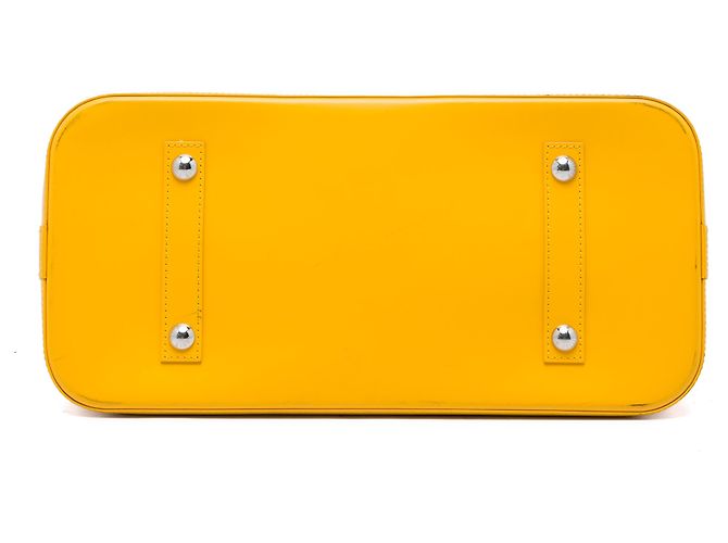 Louis Vuitton Yellow Epi Alma GM Amarelo - vista 3
