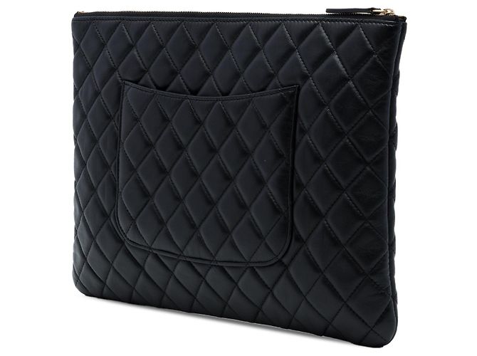 Clutch Chanel Black Large Quilted Lambskin O Case Negro - vista 2
