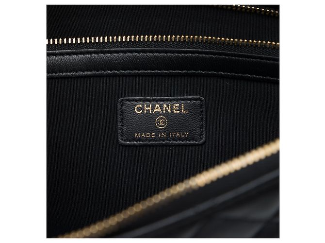 Clutch Chanel Black Large Quilted Lambskin O Case Negro - vista 5